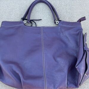 Robert Pietre Elegant Purple Leather Tote Bag